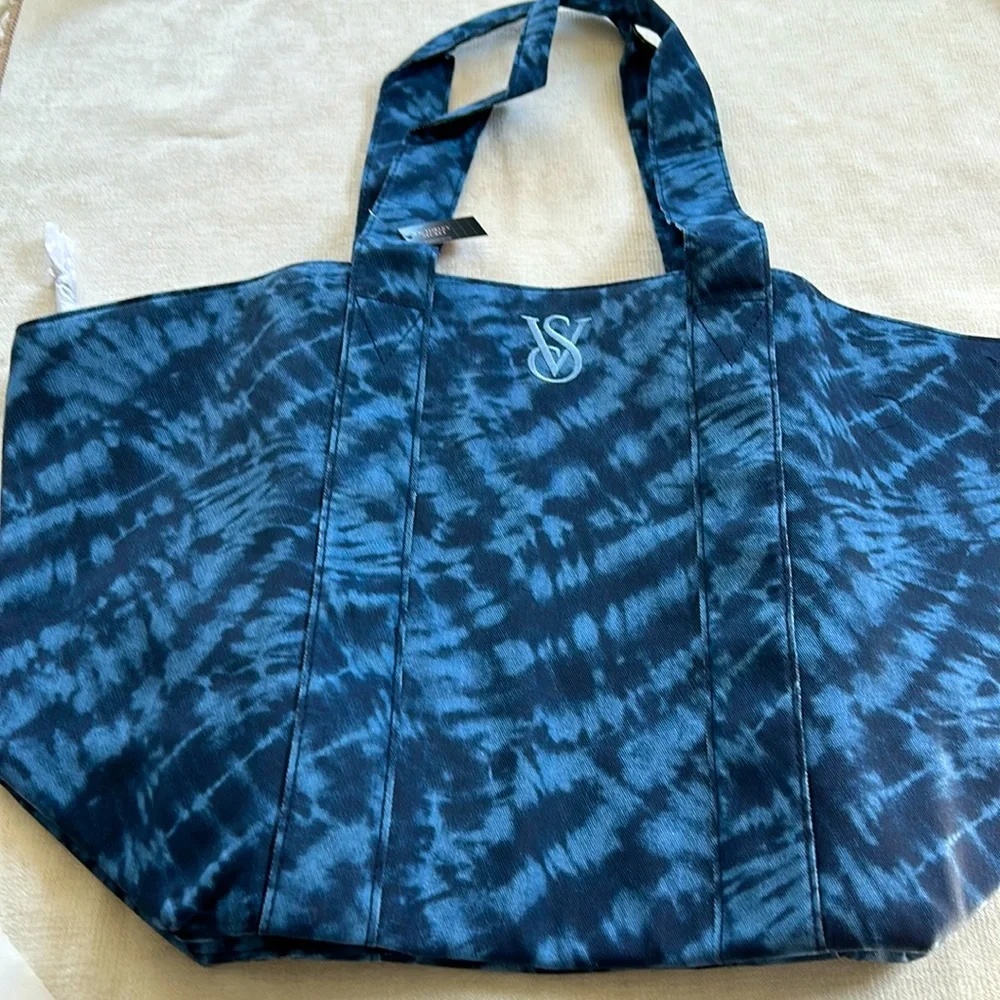 Blue tie dye tote bag NWT - Picture 1 of 3